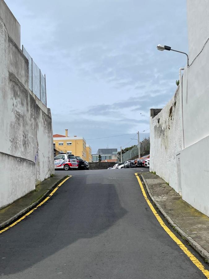 Living Pdl 2 Apartamento Ponta Delgada Exterior foto